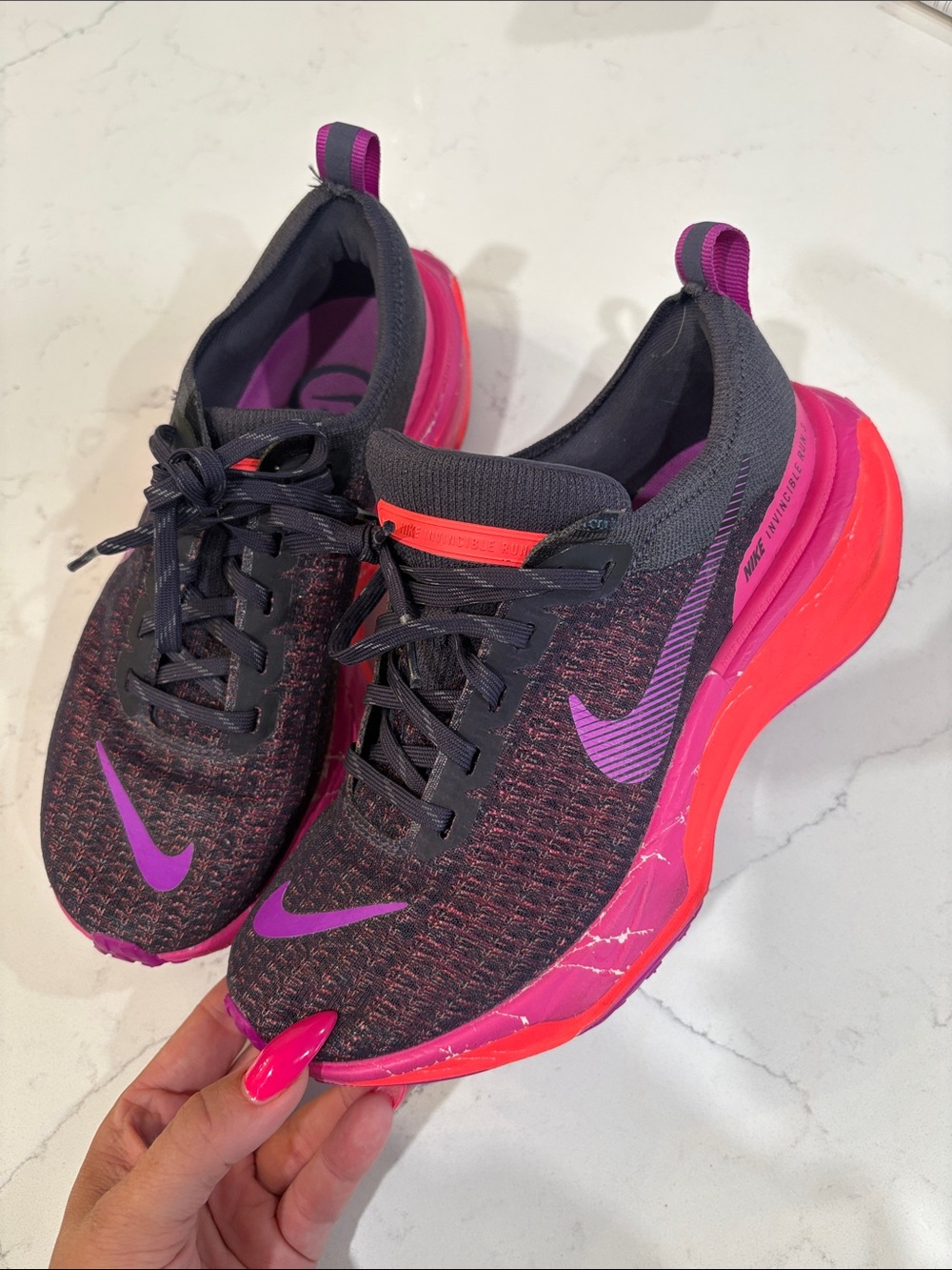 Nike Womens ZoomX Invincible Run 3 Runners